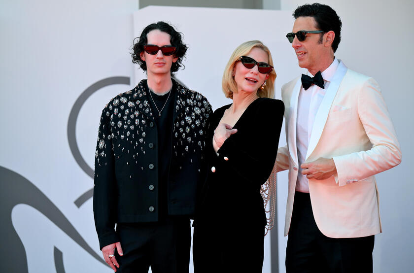 Kodi Smit-McPhee, Cate Blanchett, Sacha Baron Cohen