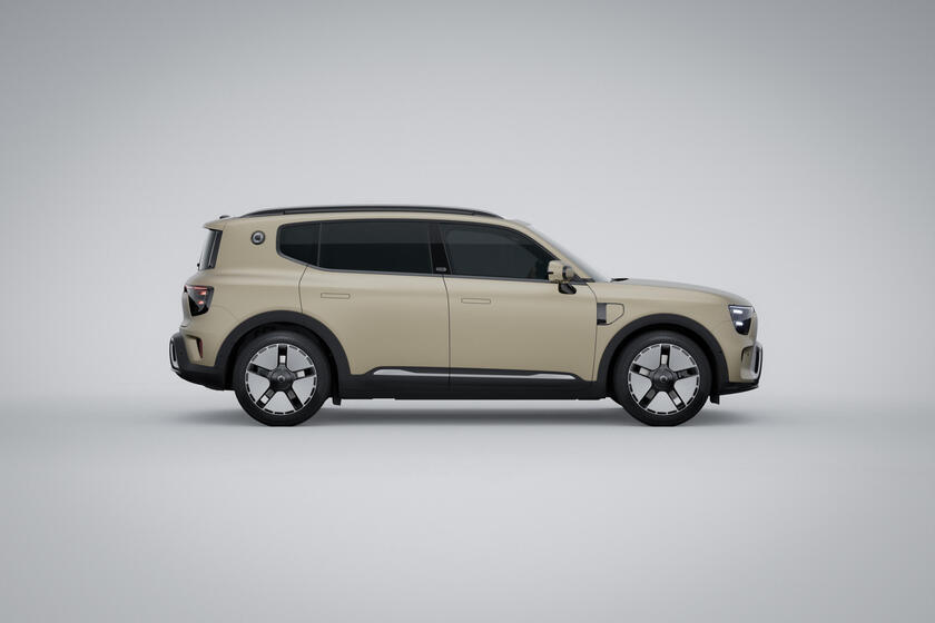 Debutta Smart #5, il primo mid-size suv del brand