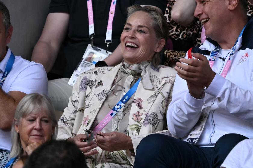 Tennis: Sharon Stone assiste a vittoria Djokovic