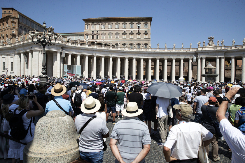 ++ Il Papa, attacchi e uccisioni mirate non sono soluzione ++