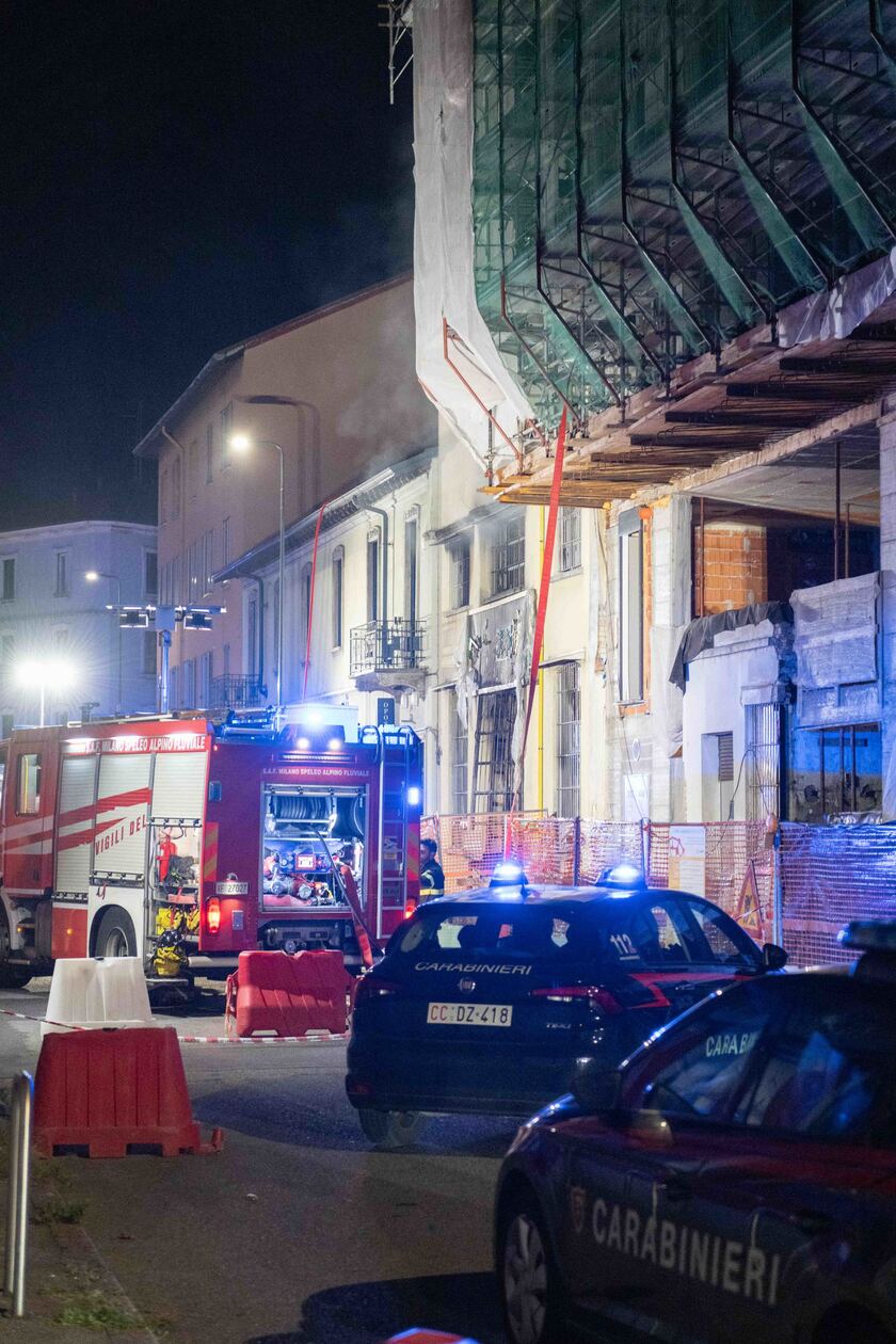 Incendio in negozio a Milano, morti tre giovani cinesi