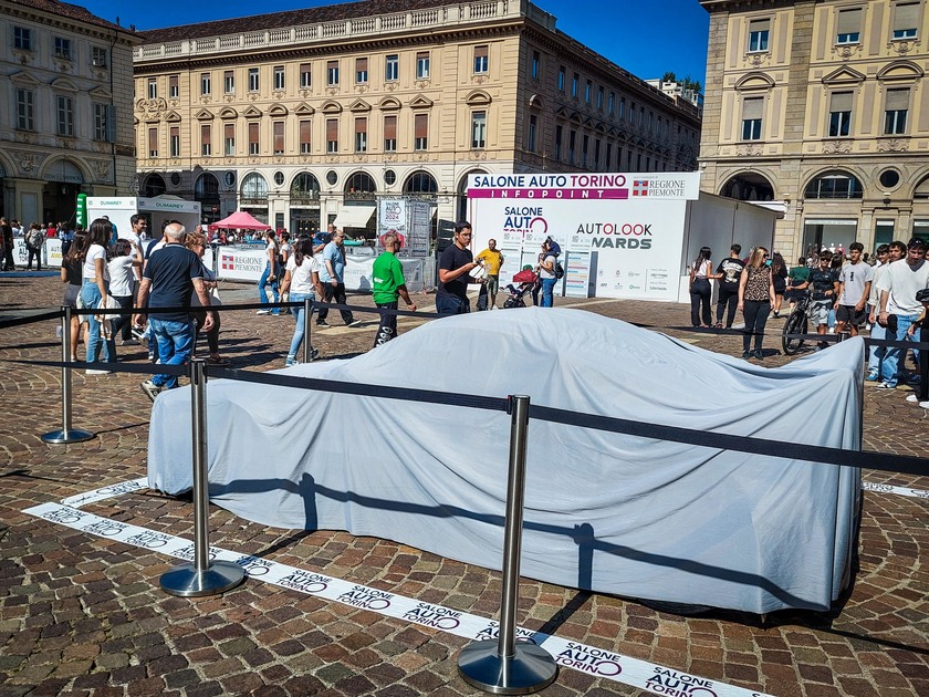 Salone dell'Auto di Torino, 12 persone coinvolte nell'incidente