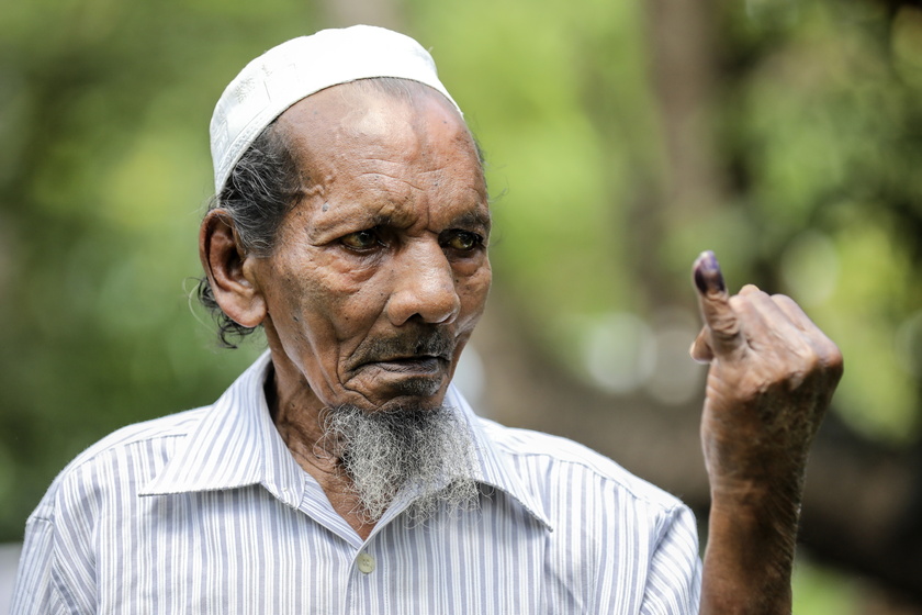 Sri Lanka holds presidential election