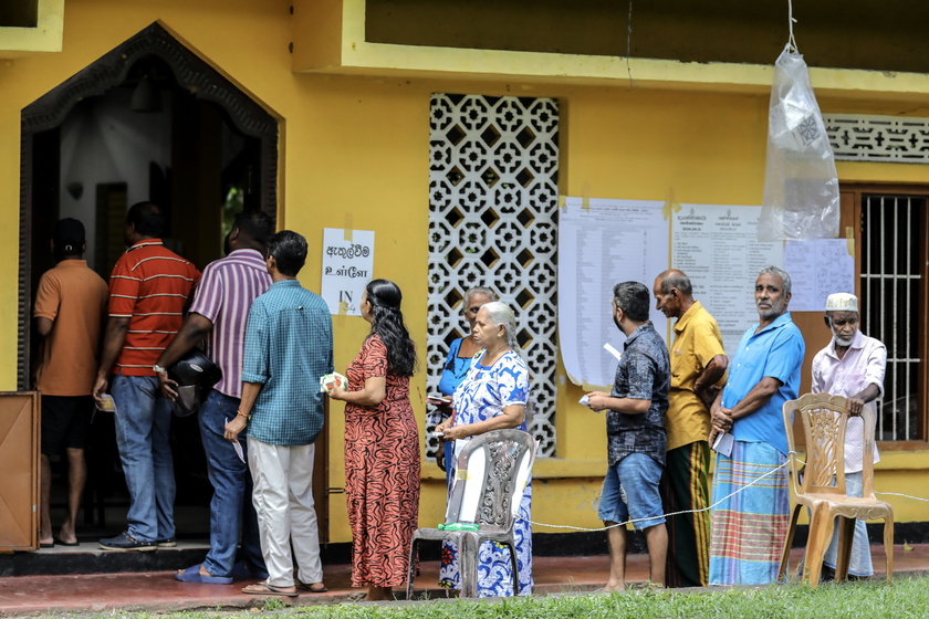 Sri Lanka holds presidential election