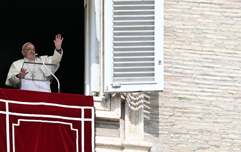 Il Papa, i migranti sono fratelli e sorelle