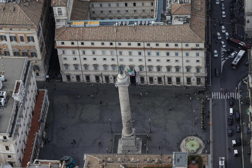 Il servizio aereo dei Carabinieri compie 60 anni