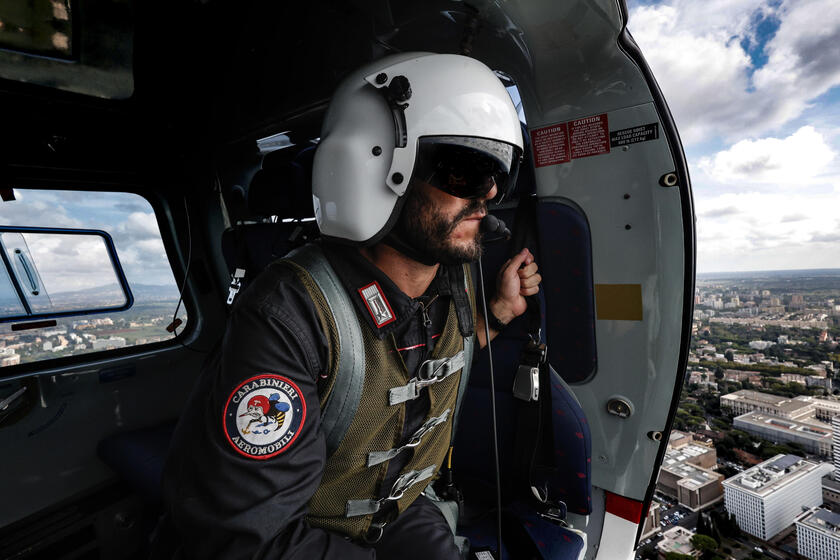 Il servizio aereo dei Carabinieri compie 60 anni