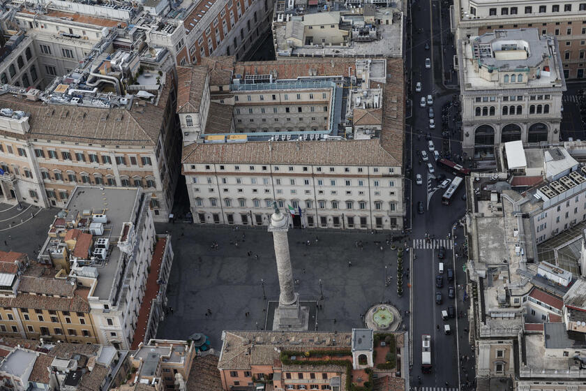 Il servizio aereo dei Carabinieri compie 60 anni