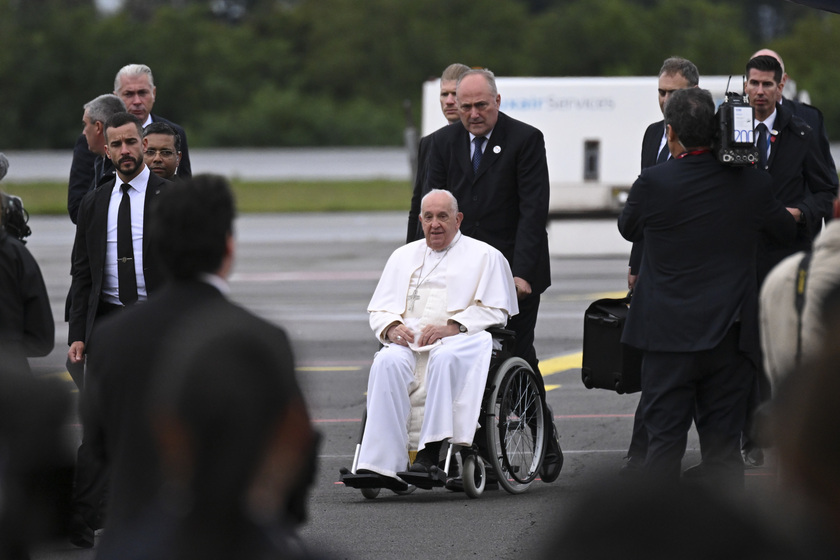 Il Papa è arrivato in Lussemburgo