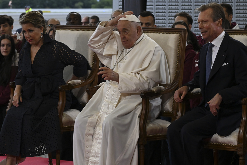 Il Papa è arrivato in Lussemburgo