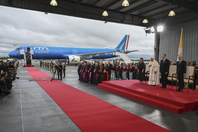 Il Papa è arrivato in Lussemburgo