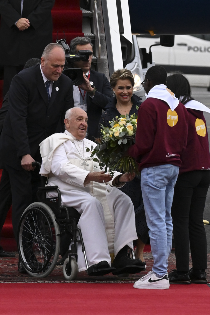 Il Papa è arrivato in Lussemburgo