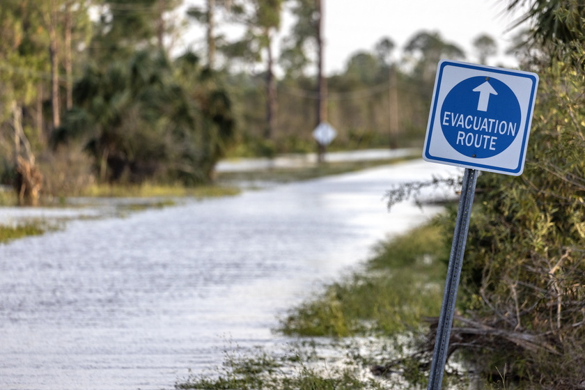 Hurricane Helene leaves widespread power outage in Florida