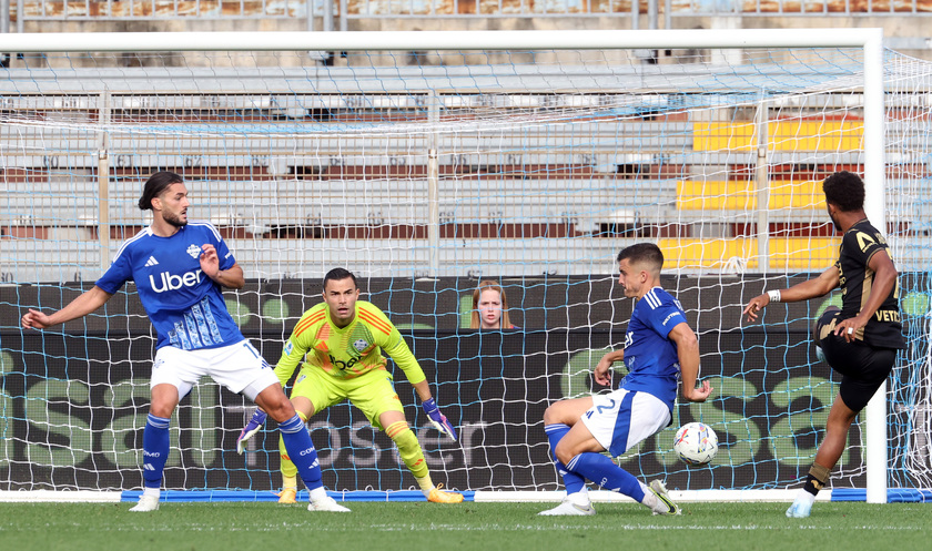 Soccer; serie A: Como 1907 vs Verona