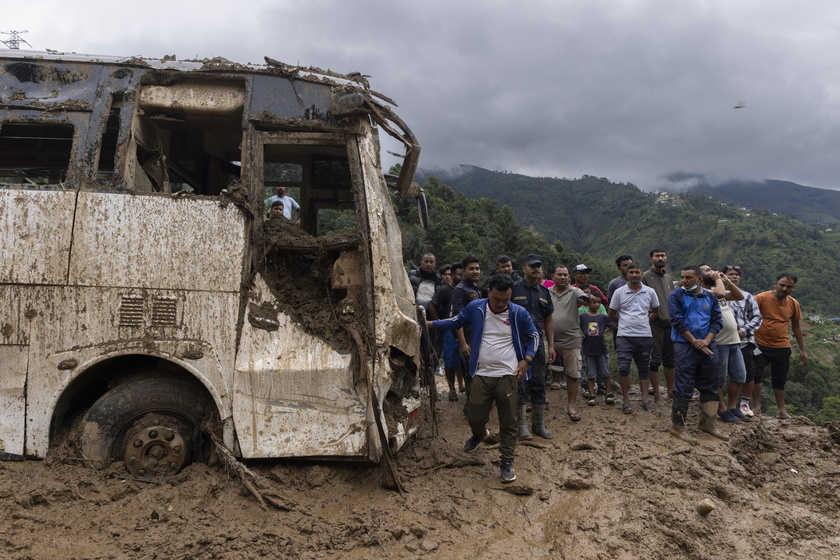 More than 100 dead in landslides and floods in Nepal 