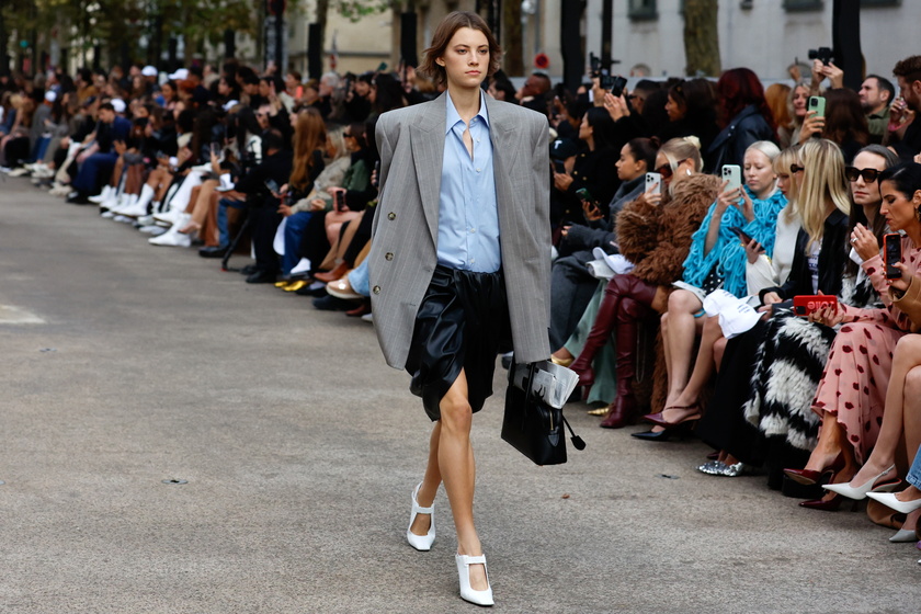 Stella McCartney - Runway - Paris Fashion Week SS 2025