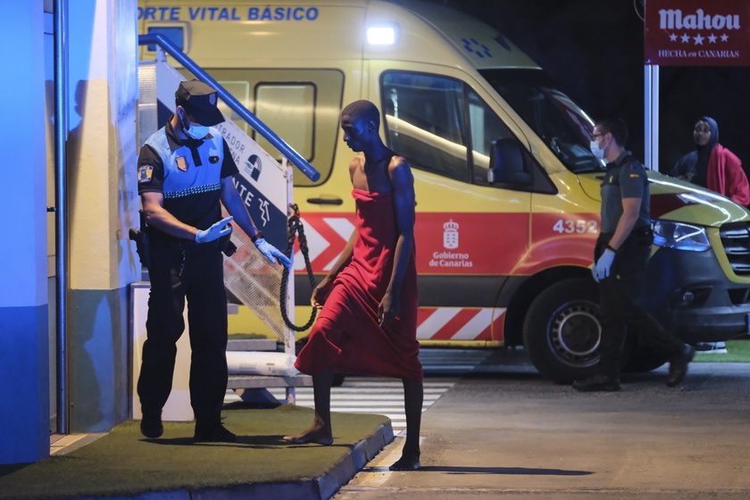 80 immigrants arrive to San Miguel de Abona harbor in Tenerife island