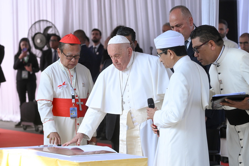 Pope Francis visits Jakarta, Indonesia