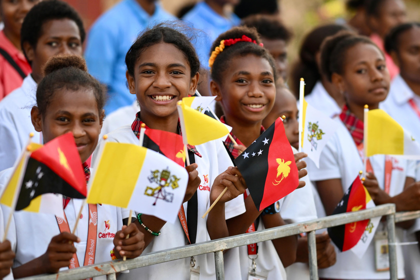 Pope Francis visits Papua New Guinea