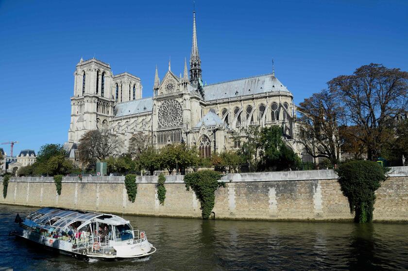 Notre-Dame riapre fra tre mesi, nel 2019 il terribile incendio