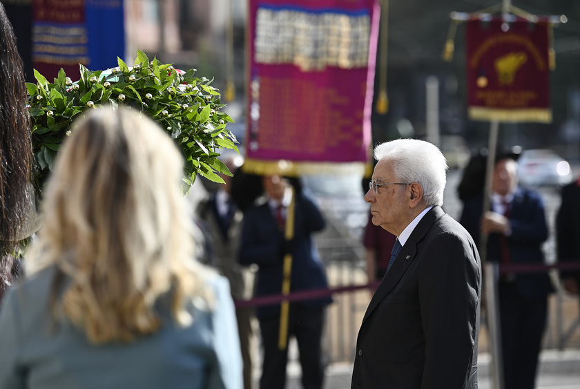 8 Settembre: Mattarella depone corona a Porta San Paolo