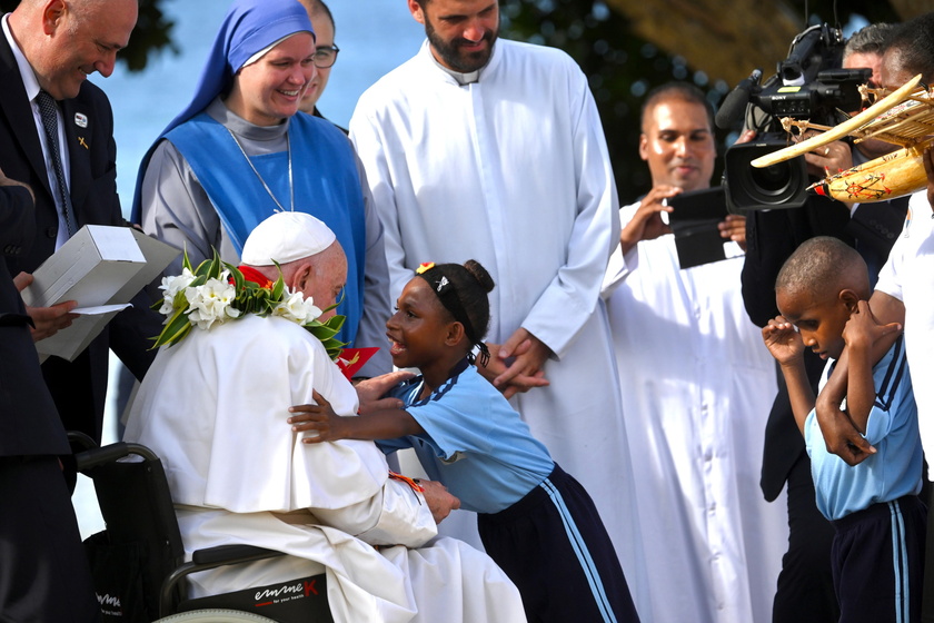 Pope Francis visits Papua New Guinea