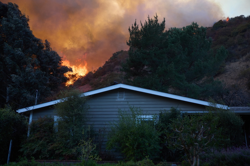 Wildfires continue to rage through Los Angeles area