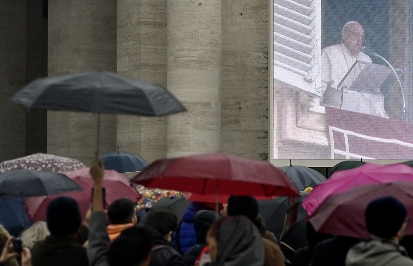 ++ Il Papa, basta colpire civili, rispettate i diritti umani ++