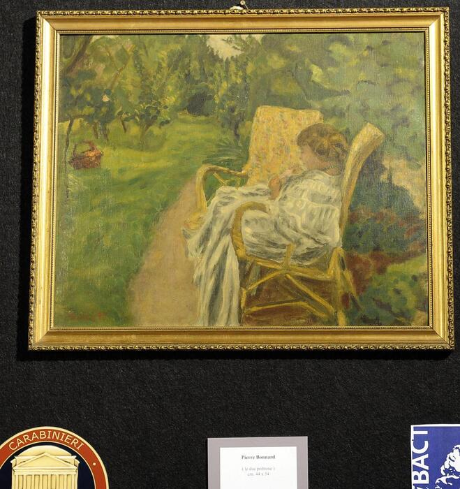 Il dipinto recuperato di Pierre Bonnard 'La femme aux deux fauteuils' © Ansa