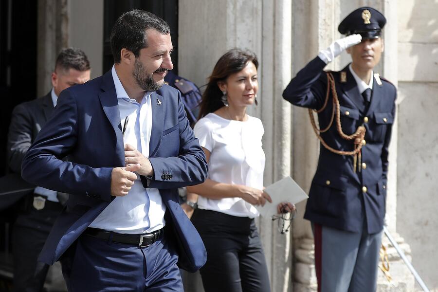 Matteo Salvini Lascia Palazzo Chigi Dopo Vertice Con Conte - Primopiano ...