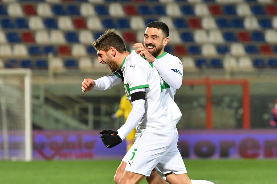 Serie A: Crotone-Sassuolo 1-2 - Calcio - Ansa.it