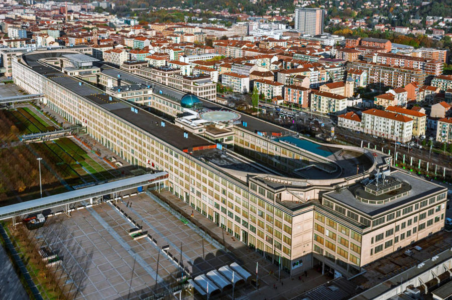 Col Parco Sul Tetto Il Lingotto A Torino Si Unisce Al Bosco Verticale ...