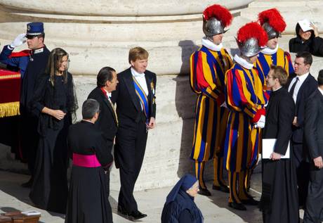 Los Principes de Asturias a Roma en Pontificado del papa - Página 3 9c4c61073326e4452954818d65381e86