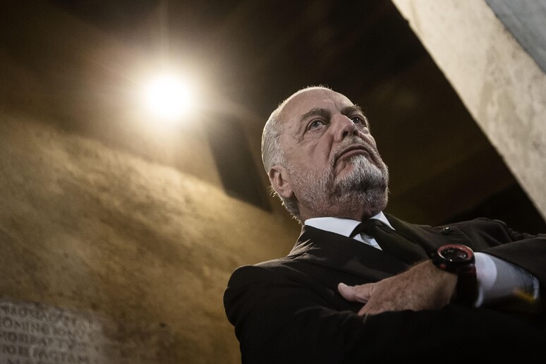 Aurelio De Laurentiis assiste al funerale di Aurelia Sordi