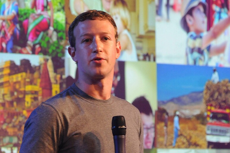 Zuckerberg difende Facebook, no censure su notizie © ANSA/EPA