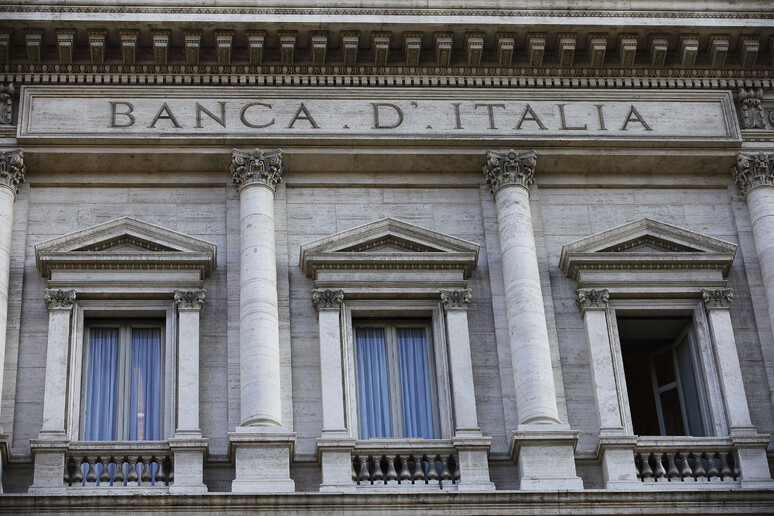 Veduta esterna della sede della Banca d 'Italia, Palazzo Koch, a Roma in una foto d 'archivio.  ANSA/ALESSANDRO DI MEO - RIPRODUZIONE RISERVATA