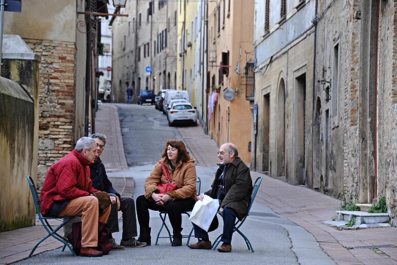 - RIPRODUZIONE RISERVATA