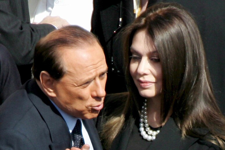 Berlusconi e Veronica Lario hanno divorziato © ANSA/EPA