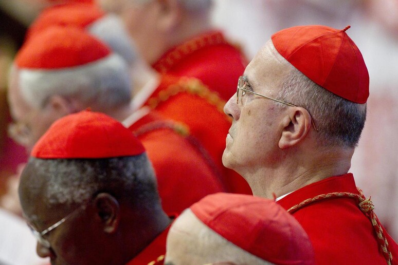 Il cardinale Tarcisio Bertone - RIPRODUZIONE RISERVATA