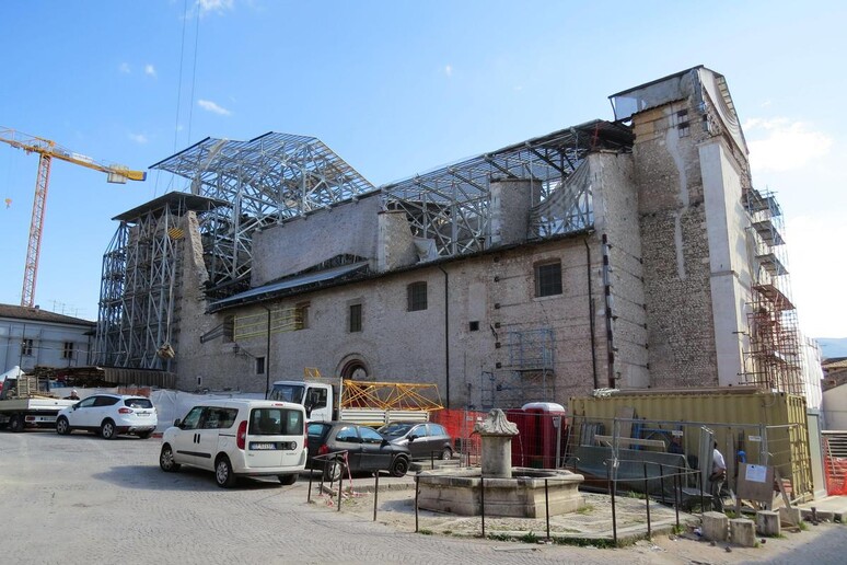 La Chiesa di Santa Maria Paganica nel centro dell 'Aquila - RIPRODUZIONE RISERVATA