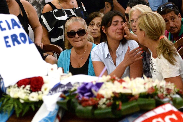 Funeral held for Napoli soccer fan Ciro Esposito TopNews Ansa.it