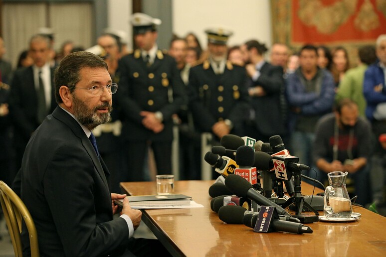 Un momento della conferenza stampa di Marino - RIPRODUZIONE RISERVATA