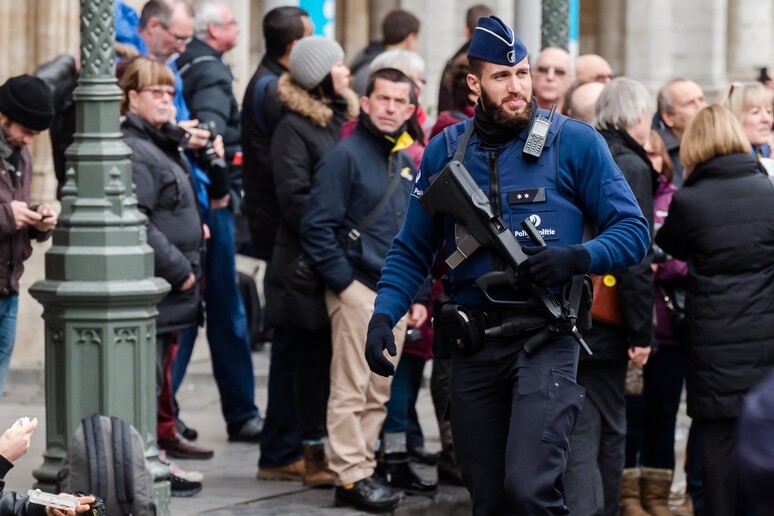 Allerta terrorismo a BruxellesE © ANSA/AP