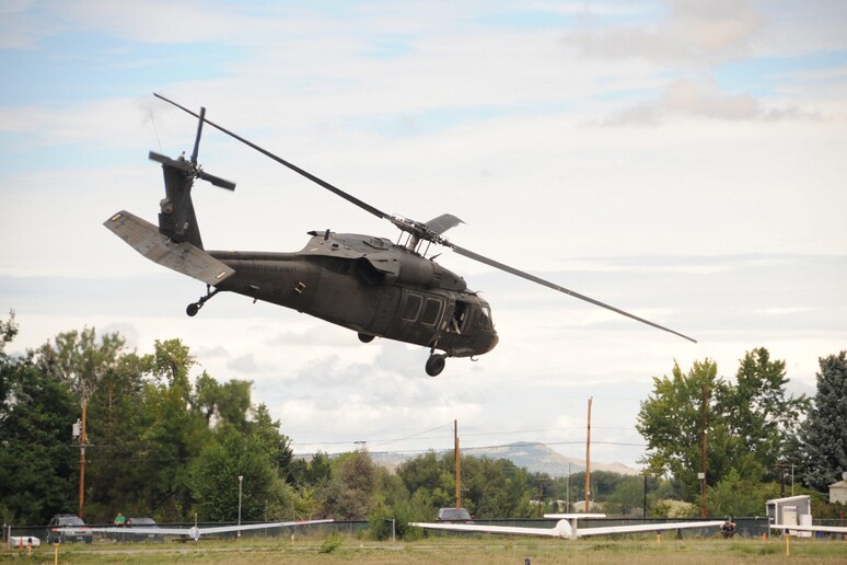 Black Hawk precipita in un incidente in elicottero