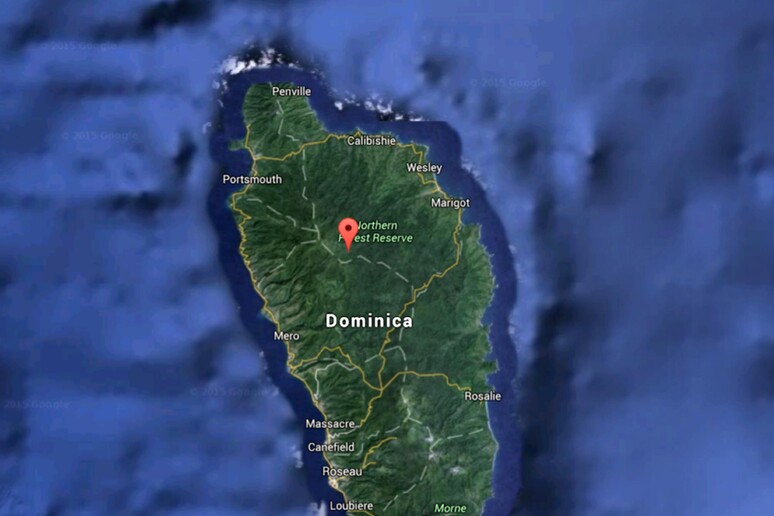 L 'isola di Dominica, ai Caraibi, dove è morto un bimbo italiano di 16 mesi in un incidente stradale - RIPRODUZIONE RISERVATA