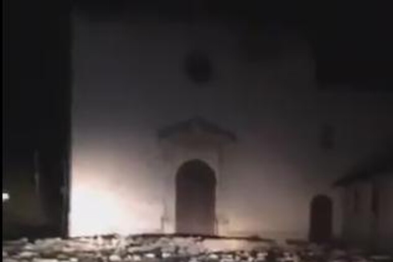 Terremoto: danneggiata Chiesa S.Maria delle Grazie a Norcia - RIPRODUZIONE RISERVATA