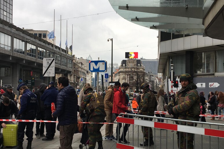 Sparatoria in metro a Bruxelles, nessuna vittima