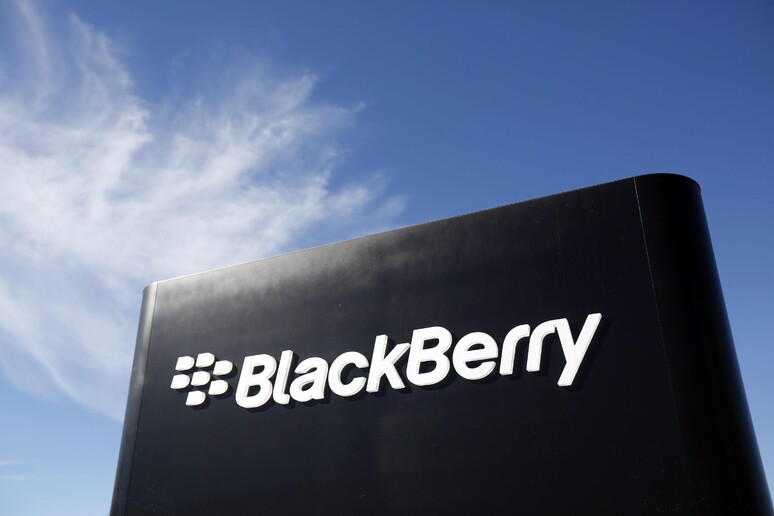 BlackBerry non demorde, a breve due telefoni Android - RIPRODUZIONE RISERVATA