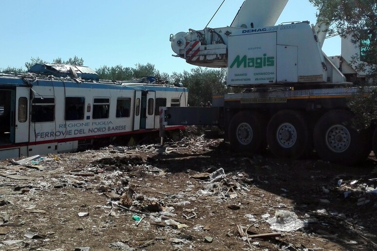 Strage ferroviaria, sindaco Corato 'serve verità no retorica'