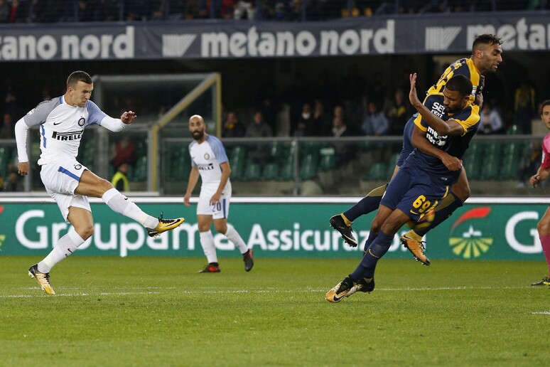 Serie A: Verona Inter 1-2, Gol Borja Valero, Pazzini (rigore) E Perisic ...